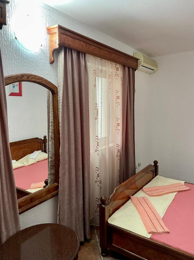 Vila Monte Hotel Budva Bagian luar foto