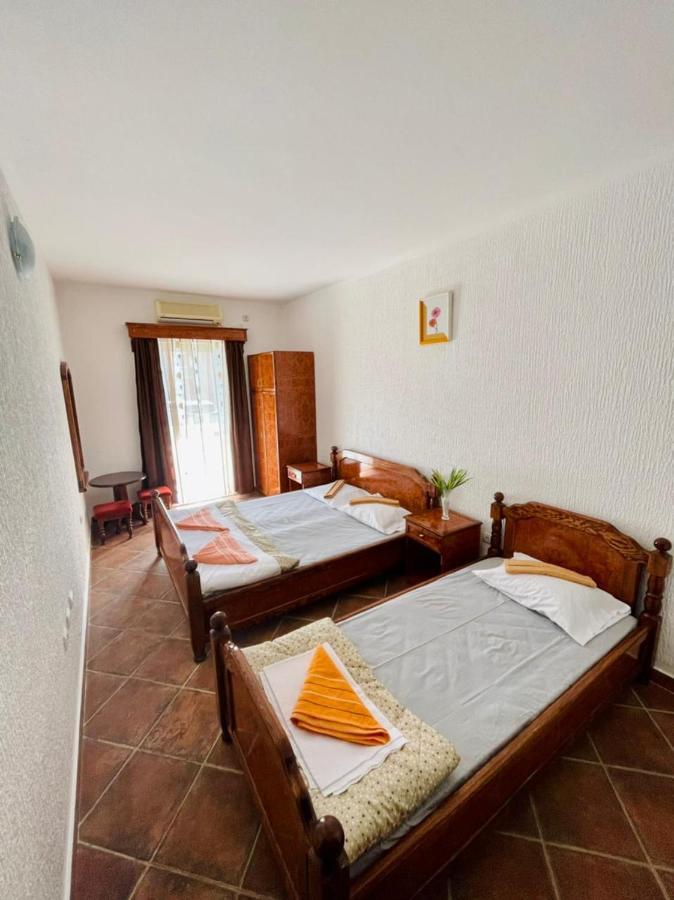 Vila Monte Hotel Budva Bagian luar foto