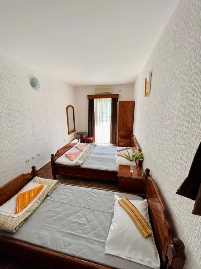 Vila Monte Hotel Budva Bagian luar foto
