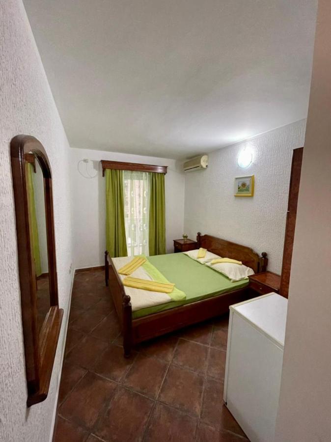 Vila Monte Hotel Budva Bagian luar foto