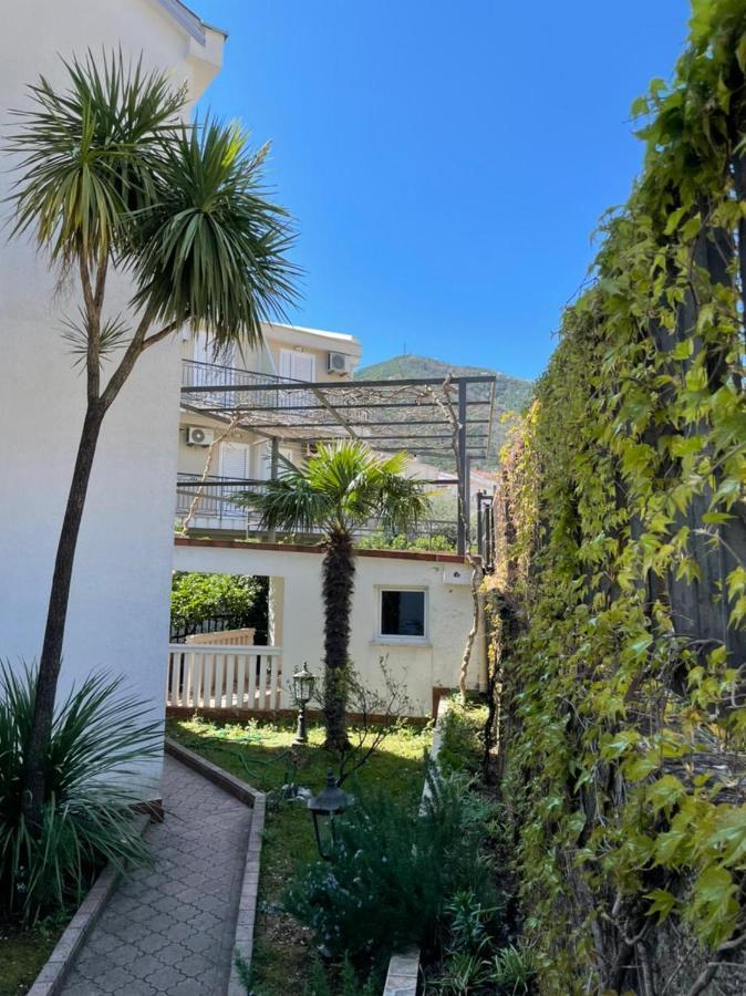 Vila Monte Hotel Budva Bagian luar foto